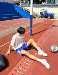 西甲：巴萨逆转塞维利亚夺胜