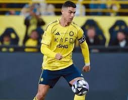 鲁埃达送出助攻 斯韦德贝里头球破门