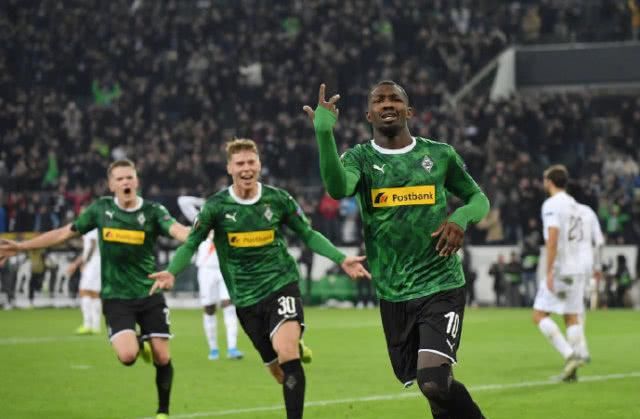 范围内崭露 范围内崭露